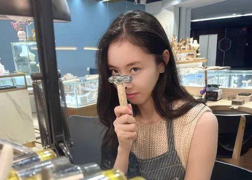 张亦然前女友爆料视频在线观看,揭秘明星背后的情感纠葛 第3张 张亦然前女友爆料视频在线观看,揭秘明星背后的情感纠葛 第3张