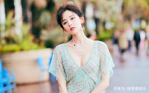 娱乐八卦每日爆料娜扎,揭秘她的生活点滴与时尚穿搭 第2张 娱乐八卦每日爆料娜扎,揭秘她的生活点滴与时尚穿搭 第2张