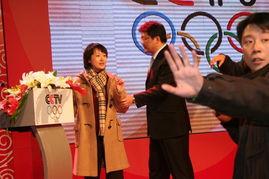 张斌妻子发布会爆料视频,真相令人震惊 第2张 张斌妻子发布会爆料视频,真相令人震惊 第2张