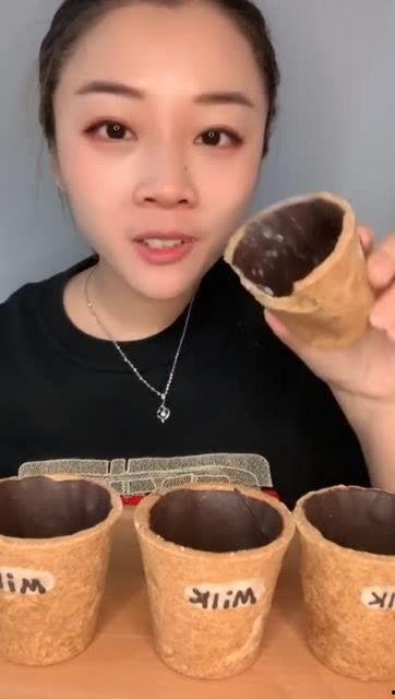 娱乐吃瓜酱杯子视频,揭秘杯子视频背后的秘密与趣味 第3张 娱乐吃瓜酱杯子视频,揭秘杯子视频背后的秘密与趣味 第3张