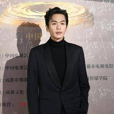 张若昀媒体爆料了吗视频,揭秘背后真相 第1张 张若昀媒体爆料了吗视频,揭秘背后真相 第1张