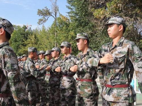 私人军训爆料视频,真实爆料视频背后的震撼画面