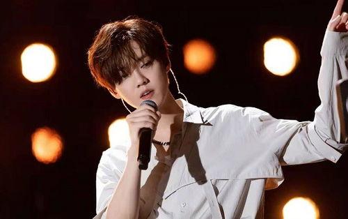 爆料博主鹿晗是谁啊视频