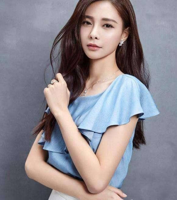 沈梦辰爆料导演私事视频,视频曝光娱乐圈背后真相