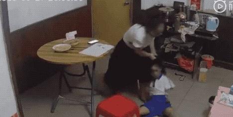 官方爆料小女孩视频,小女孩视频背后的感人故事  第2张